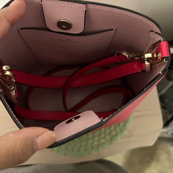 HOT PINK KATE SPADE CROSSBODY. - Picture 8 of 8